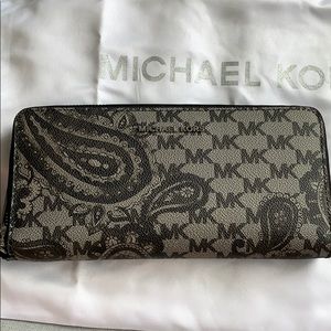 Michael Kors Black Zip Around Wallet